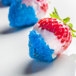 4th of July Strawberries (Red, White, & Blue Treats)