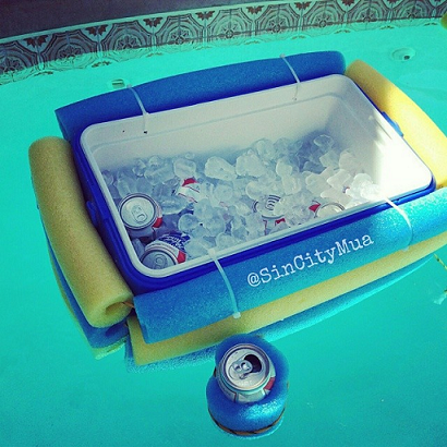 pool-noodle-cooler-for-the-pool