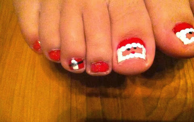 DIY Santa Clause Toe Nail Design For Christmas