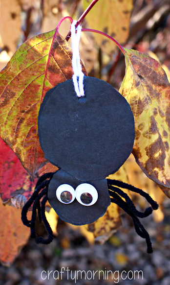 yarn-spider-halloween-craft-for-kids