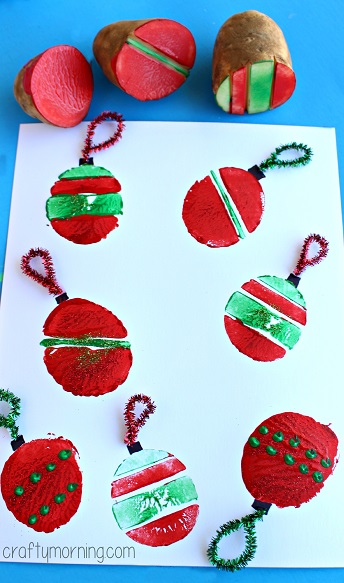 potato-ornament-bulb-stamping-craft-for-kids