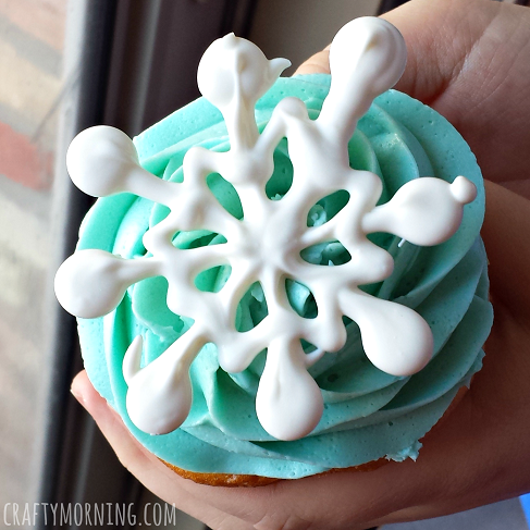 snowflake-cupcakes