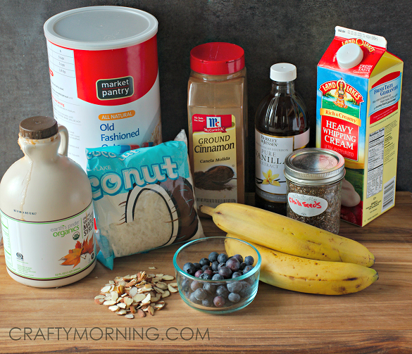 HEALTHY-oatmeal-banana-chia-seed-ingredients