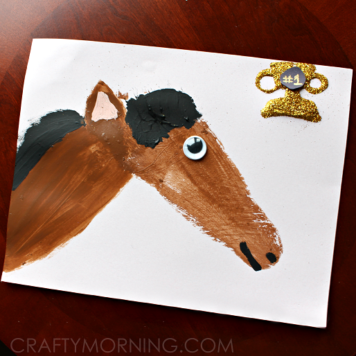 footprint-horse-craft-for-kids-to-make