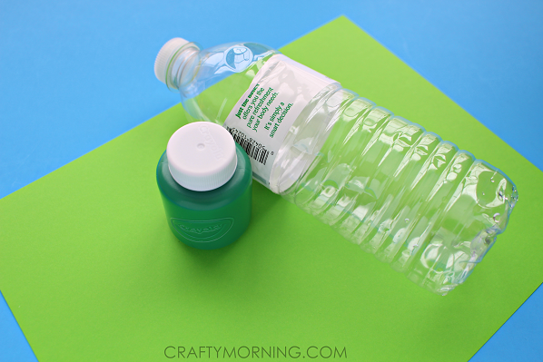 water-bottle-shamrock-craft-for-kids