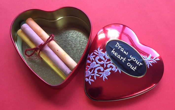 Upcycled Chalk Tin "Draw Your Heart Out" Idea
