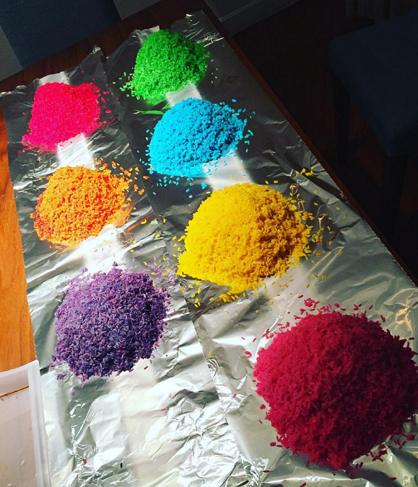 how-to-color-rice-for-sensory-bins-kids