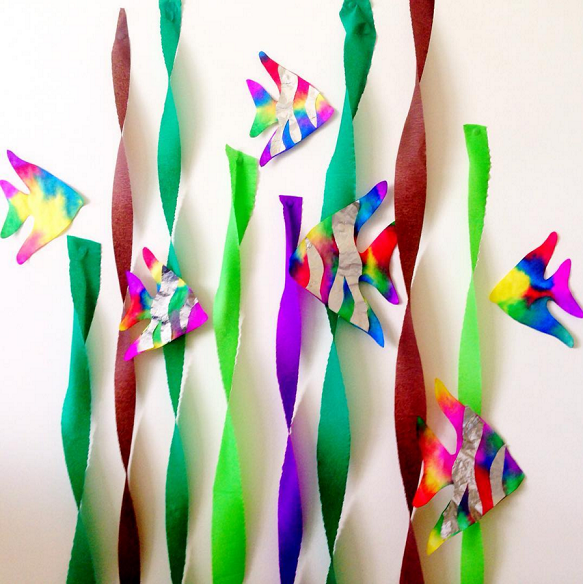 rainbow-fish-coffee-filter-tin-foil-kids-craft