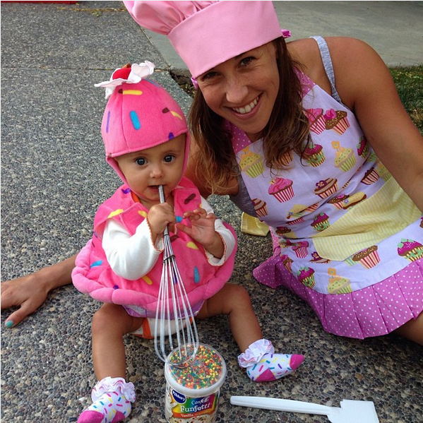 cupcake-halloween-baby-mom-costumes