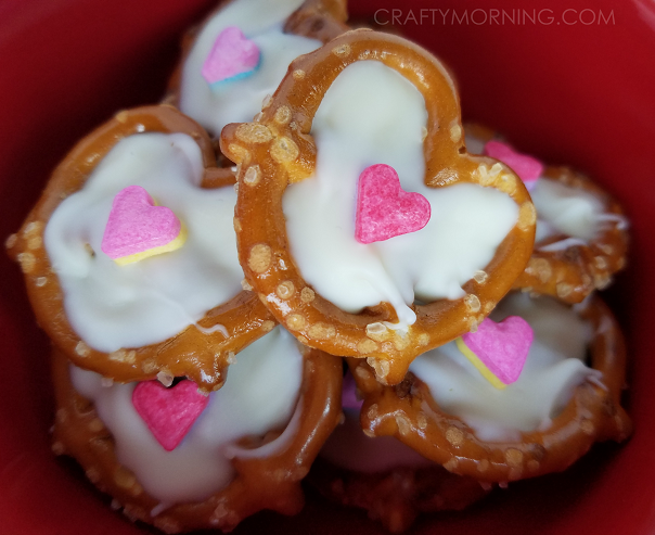 heart-pretzel-valentine-treat-idea
