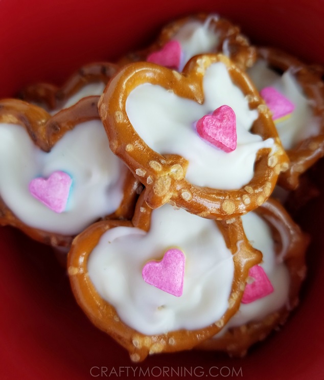 pretzel-heart-valentine-treats