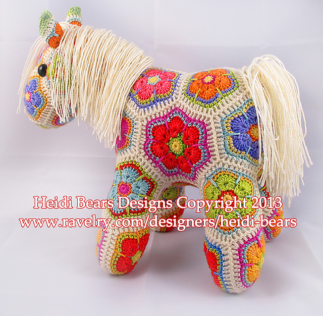african-flower-unicorn-crochet-pattern