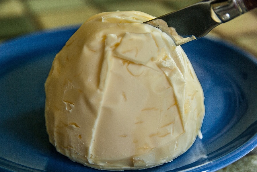 Make Organic Butter Using a Mason Jar