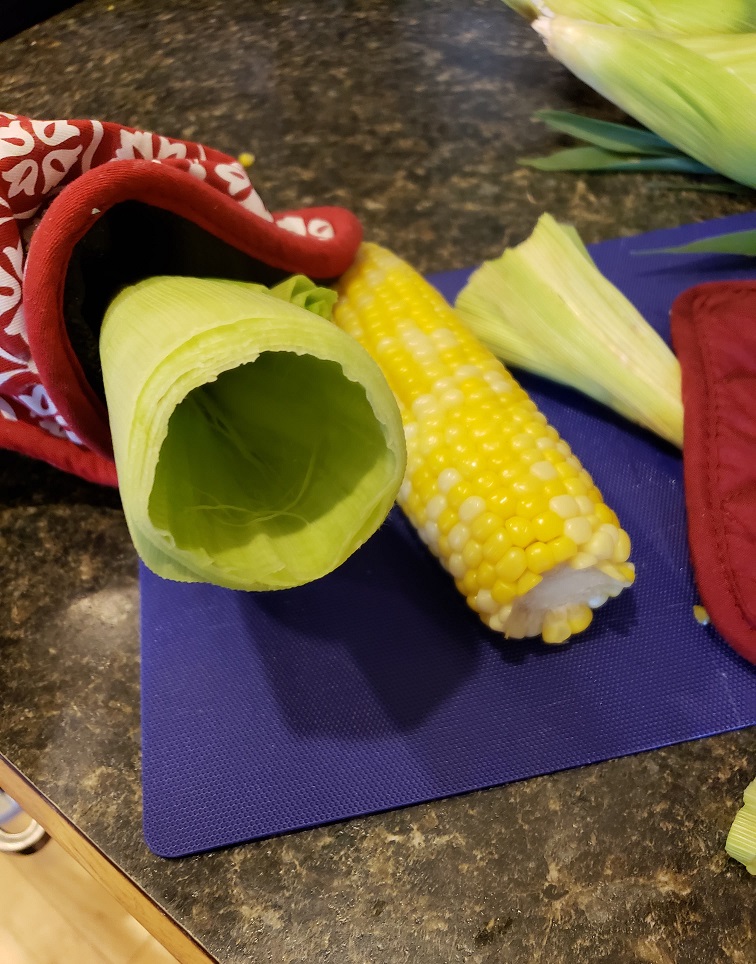 How to Microwave Corn on the Cob Without Husk 