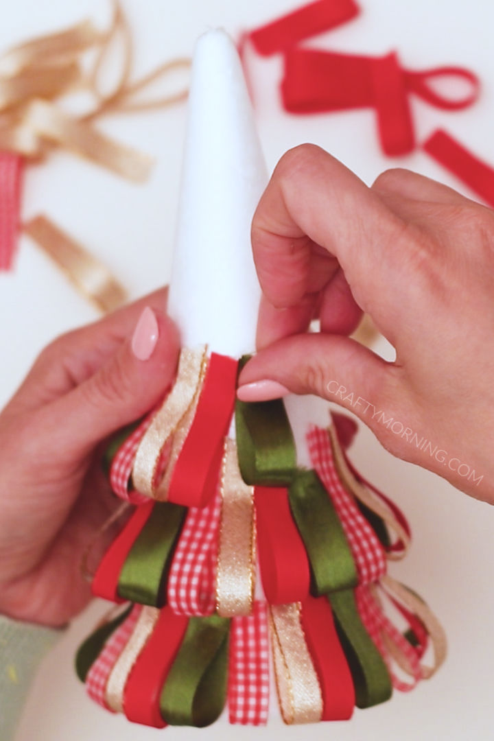 Ribbon Loop Christmas Tree Craft - Crafty Morning